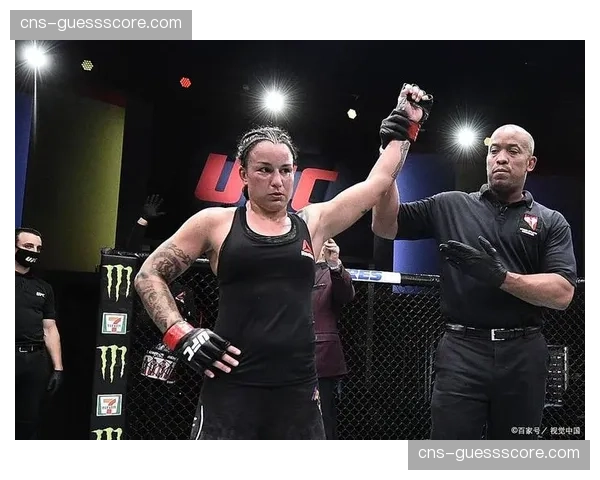 UFC 310赛后花红公布：四场比赛选手分享额外奖金